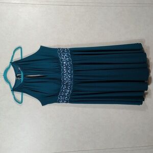 H187 R & M Collection green beaded & sequins party dress 14W NEW